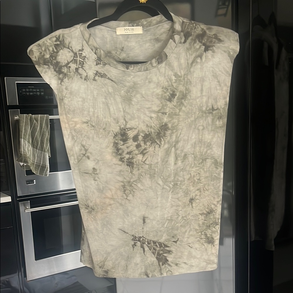 Jolie Gray Shoulder Padded T-Shirt/